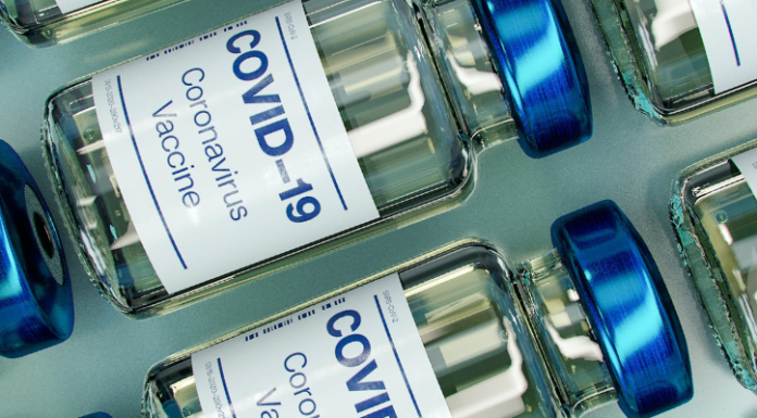 SCOTUS Blocks Vaccine-or-Test Mandate for Large Employers, Upholds Mandate for Healthcare Workers at Federally Funded Facilities covid vaccine
