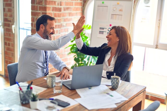 Women in Leadership – Comrise Discusses Women Experience Collaborating with Male Counterparts in the Workplace male and female work collaboration