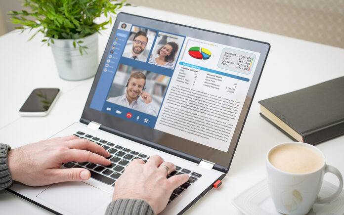 Virtual Talking With Friends, Colleague And Using Video Chat Con
