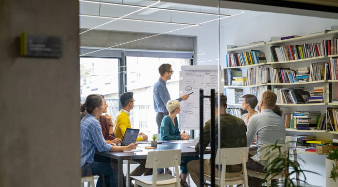 Both Tech and Non-Tech Companies Are Seeking Knowledge Workers, But Few Are Hiring Remote