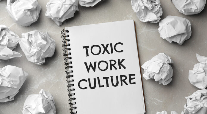 5 Attributes of a Toxic Culture, According to Glassdoor Reviews