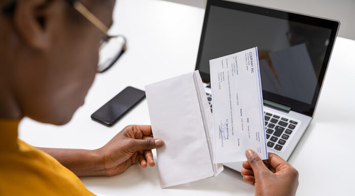 Rapid Wage Growth Slows Slightly in Q3