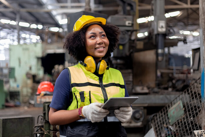 Engineering Female African American Happy Smiling Workers Wear S