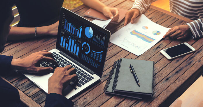 Business Visual Data Analyzing Technology By Creative Computer S