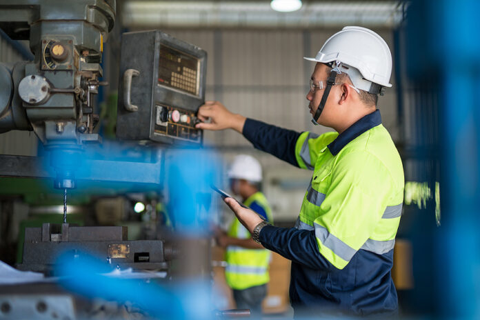 Asian Professional Men Engineer Worker Skills Quality, Maintenan