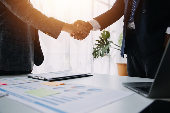 Teamwork Executives Colleagues Business People Handshake After M
