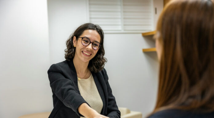 Navigating the Midyear Hiring Slowdown With Insight and Agility
