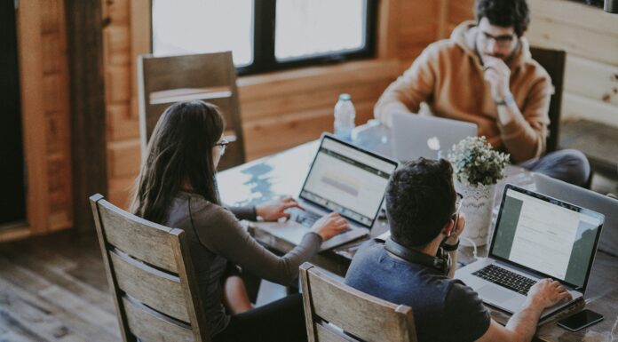 The Multi-Income Generation: What Gen Z’s Side Hustle Mentality Means for Staffing Strategy